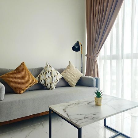 One Bedroom Troika Kota Bharu By Aghome, Modern Design Exterior foto