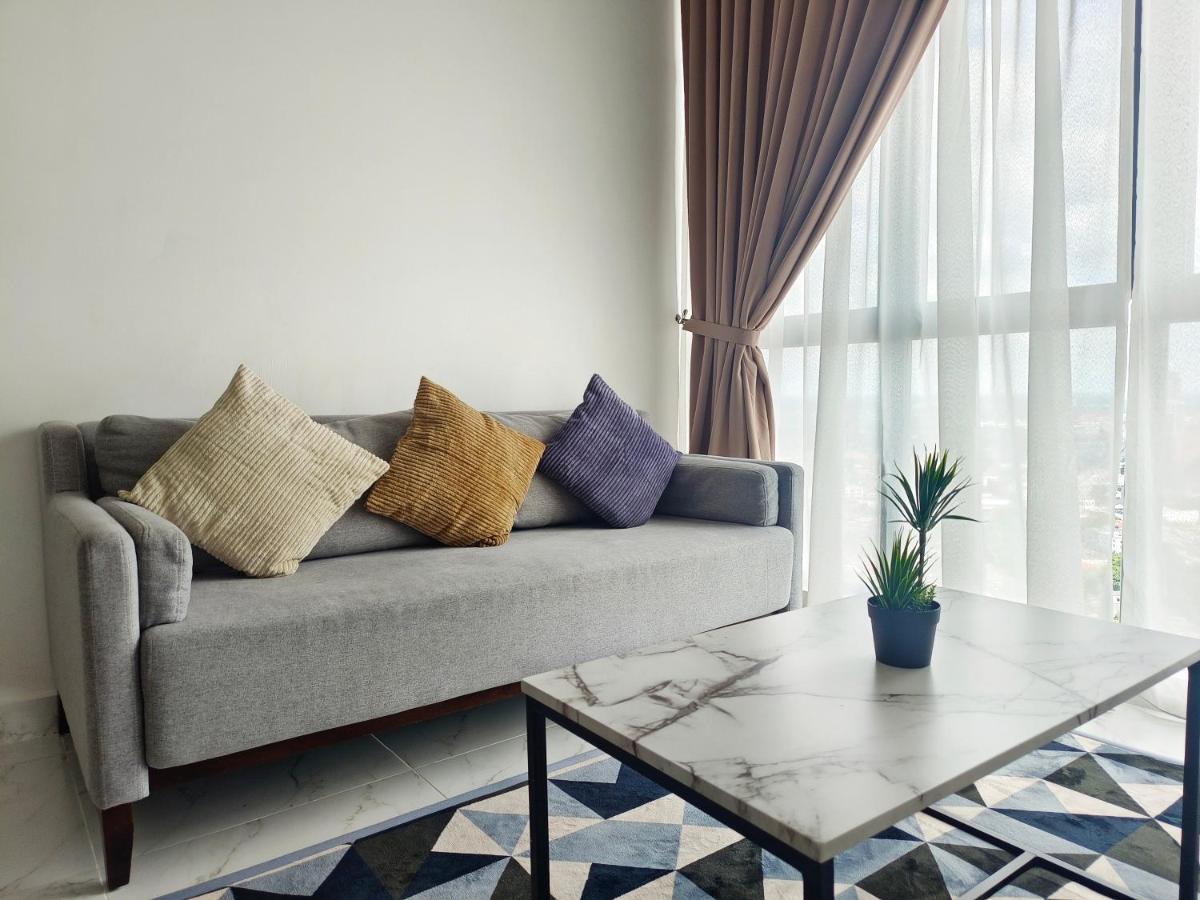One Bedroom Troika Kota Bharu By Aghome, Modern Design Exterior foto